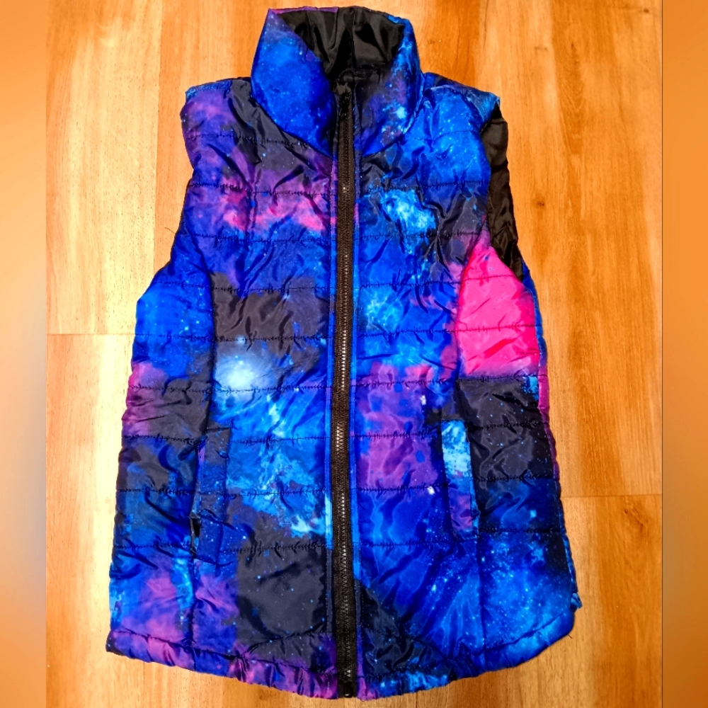 Galaxy vest puffer jacket vest cold weather Rue 21 s vest galaxy small